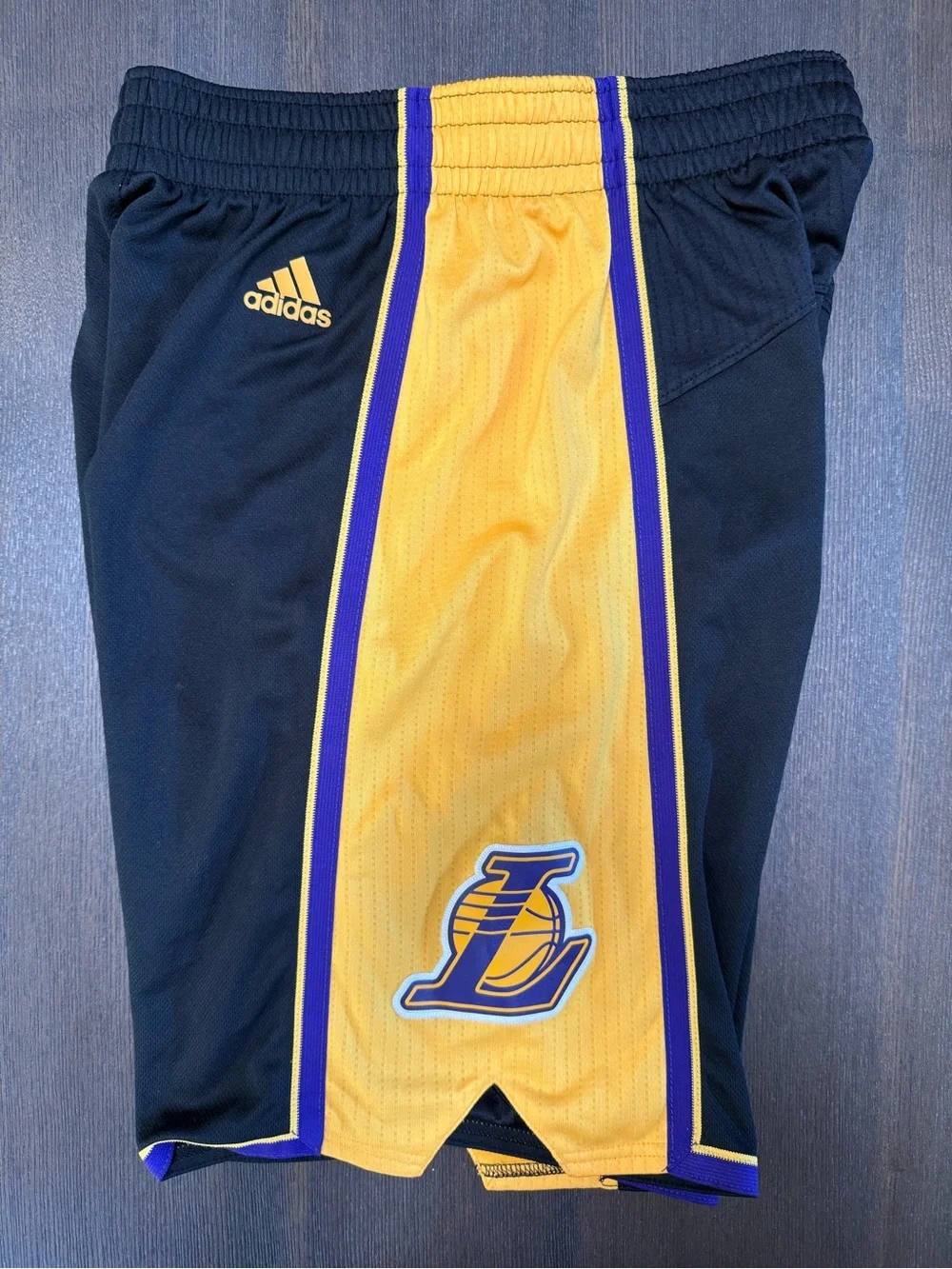 Adidas Los Angeles Lakers Hollywood Nights Short Size M